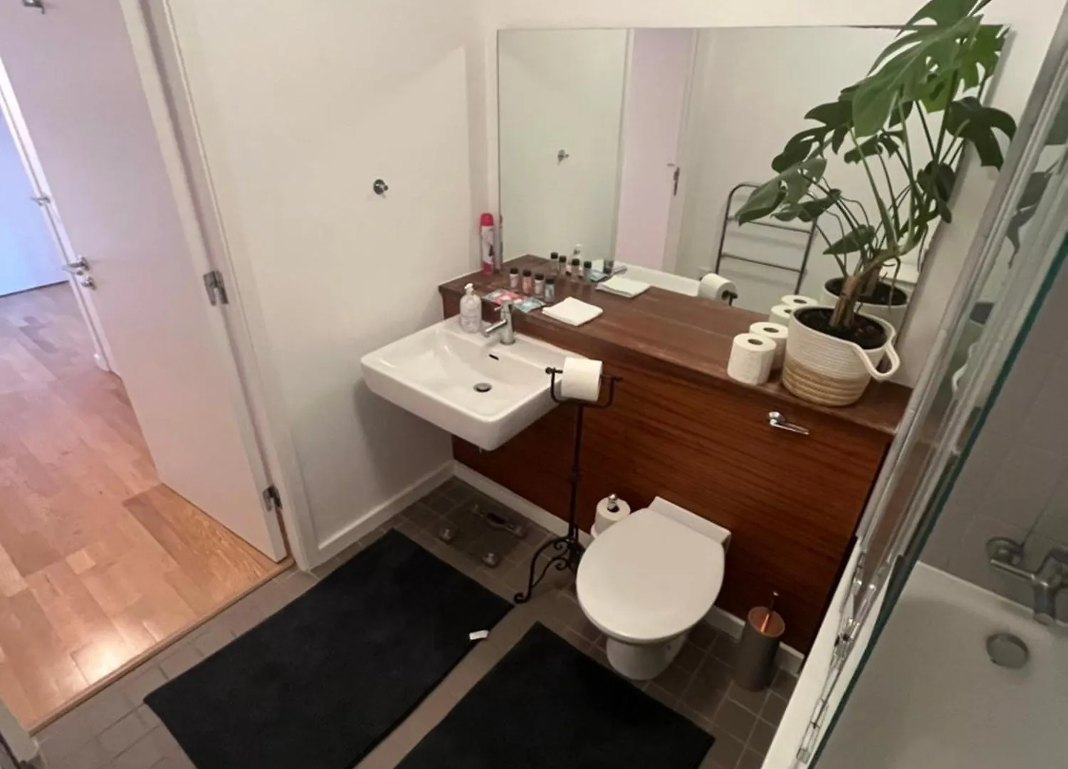 Entire Home In Exclusive Dublin Neighborhood - Comfortably Sleeps Up To 6 Guest דירה